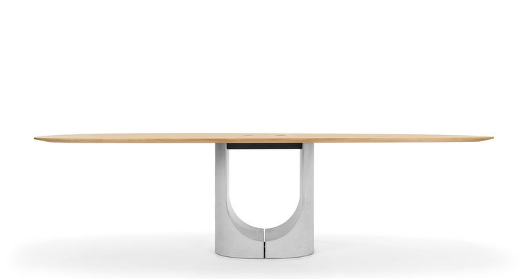 Udina Work Ovaltisch