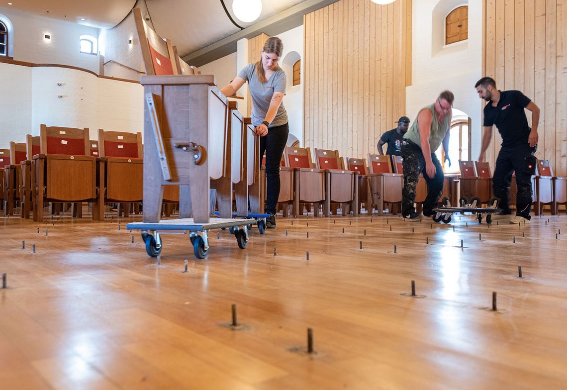 Montage après préparation des sièges rabattables