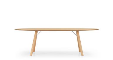 Akio Konferenztisch Massivholz in Eiche in der Seitenansicht