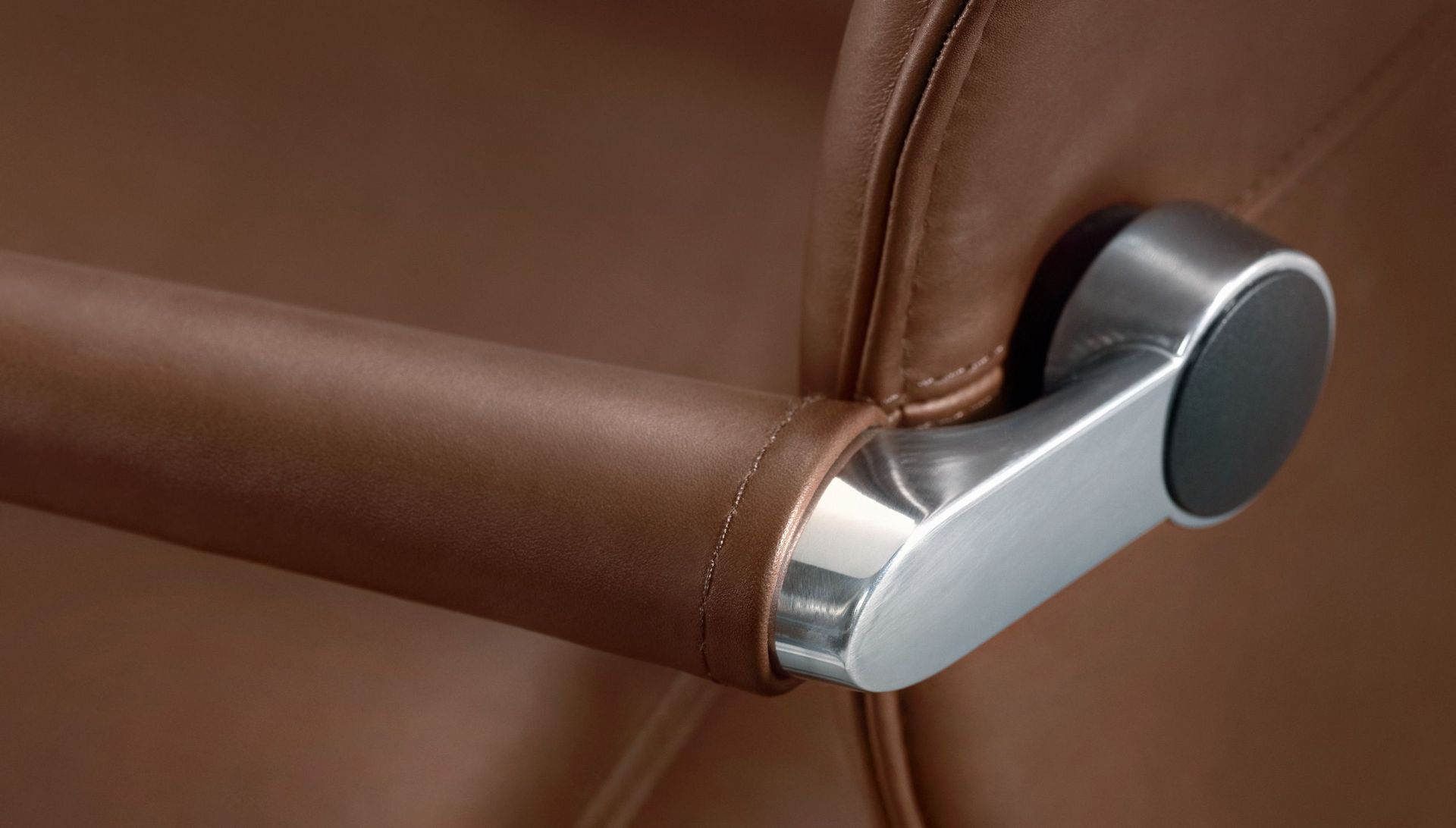 Nahaufnahme Diagon Executive Rücken mit Pendelgelenk Armlehne