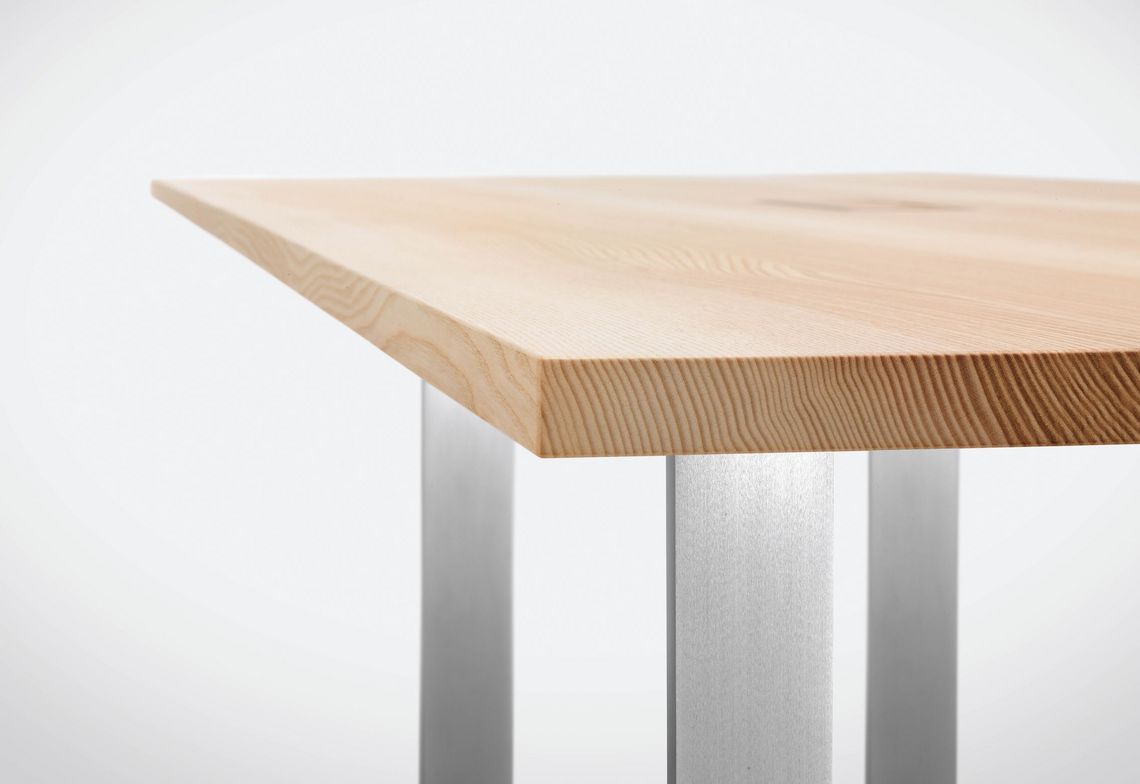 Massivholz Tischplatte von Adapt Konferenztisch