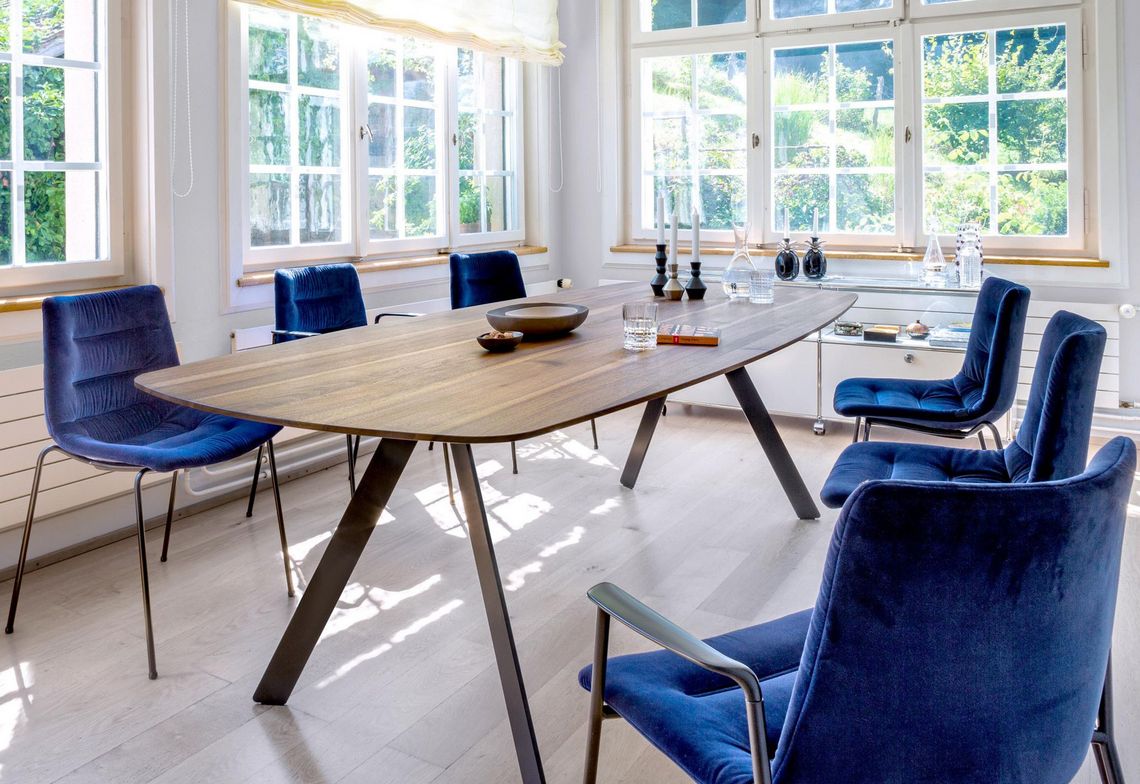 Esszimmereinrichtung: Tisch Barra und Stuhl Nava