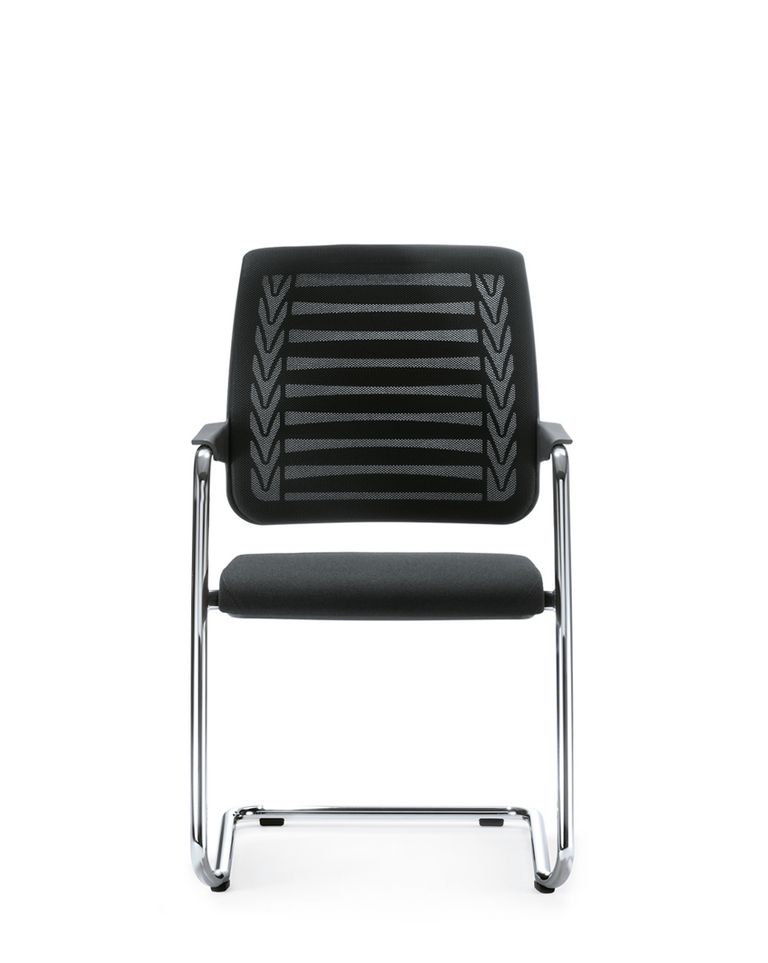 Freischwinger mit Netzrücken, Frontansicht