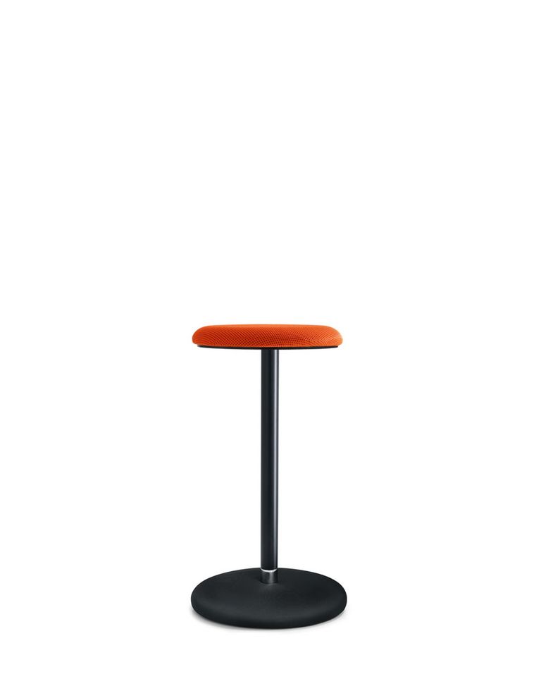 Hocker in orange gepolstert
