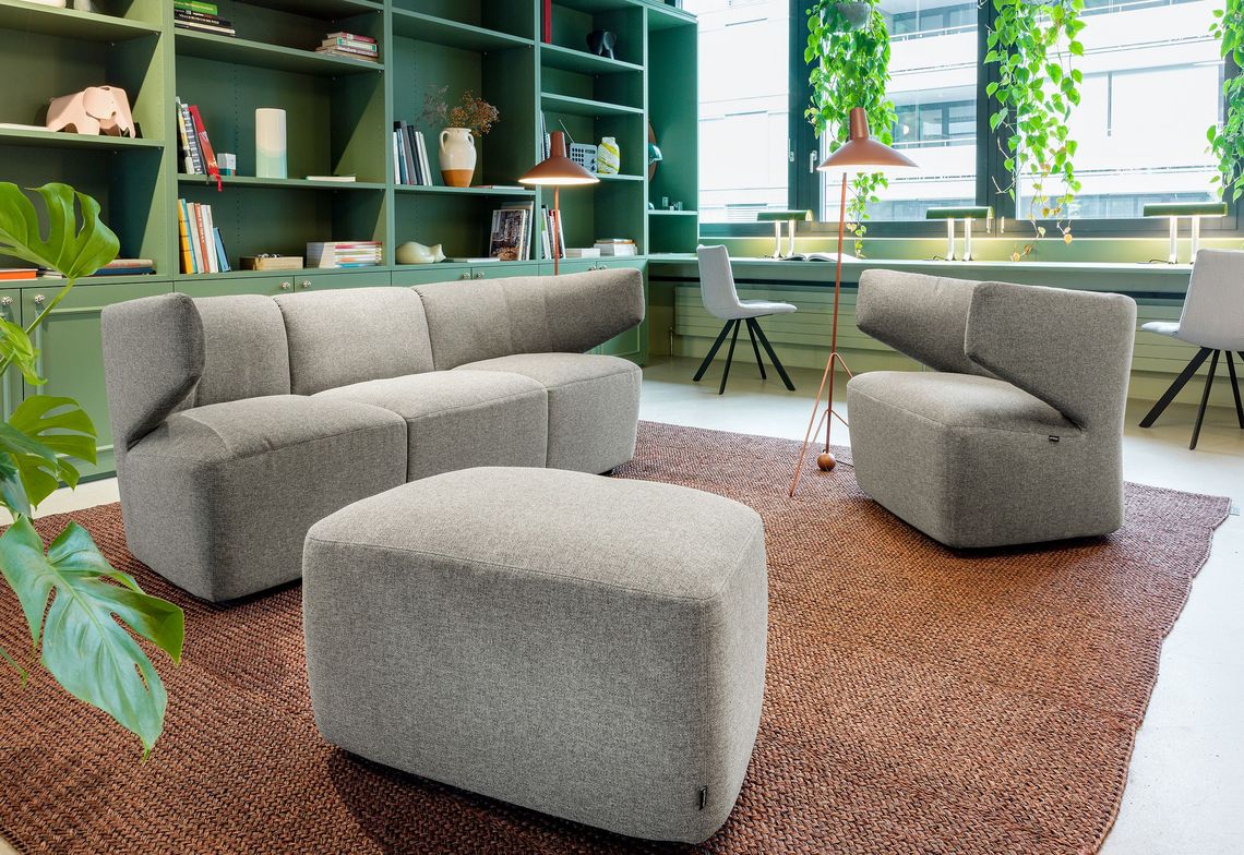 Sitzgruppe Büro, grau gepolstert in Soft Ausführung