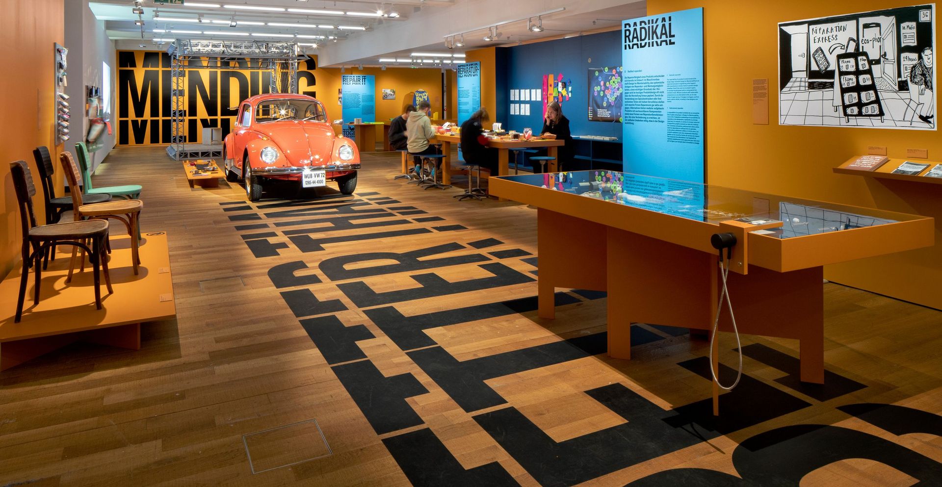 [Translate to English:] Ausstellung Repair Revolution