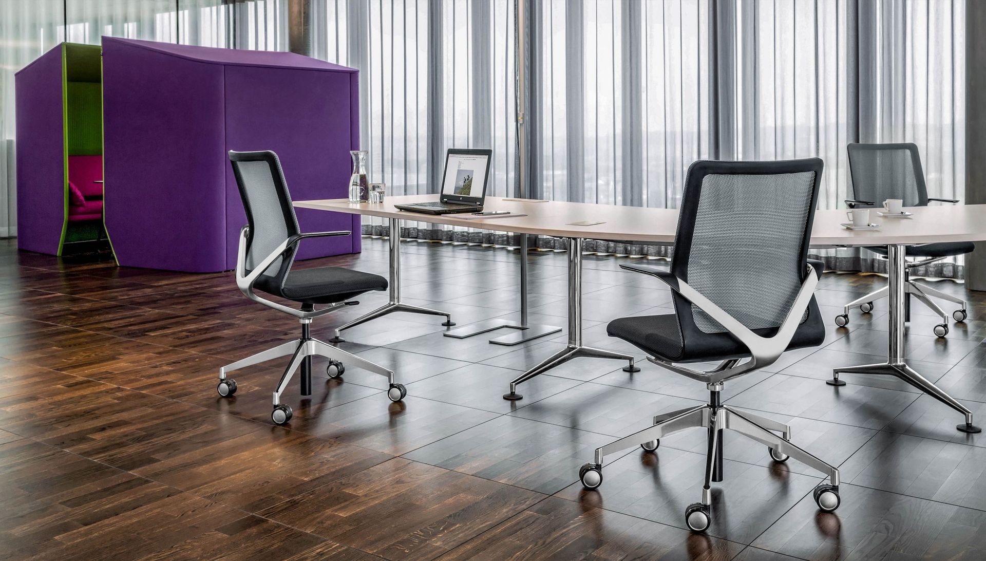 Bürostuhl Linq mit synchroner Neigefunktion