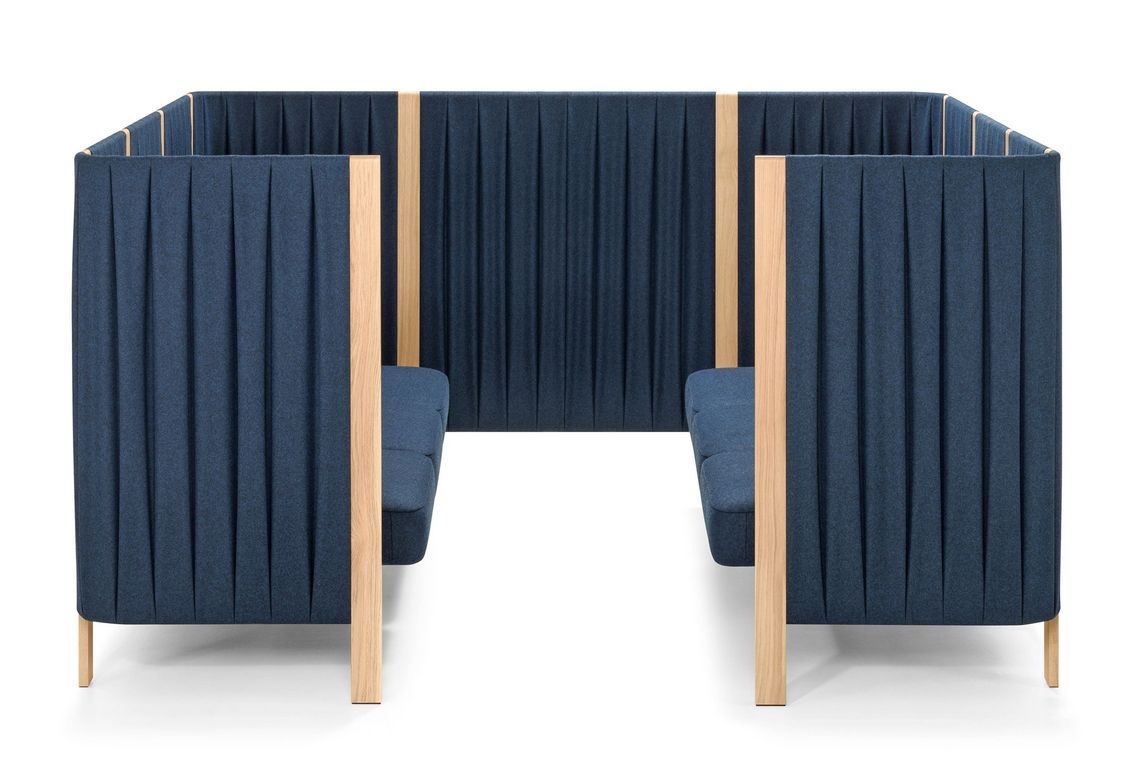 Loungesofa blau gepolstert mit Sichtschutz