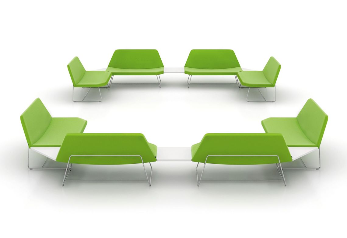 Sitzgruppe Büro, Sessel grün gepolstert