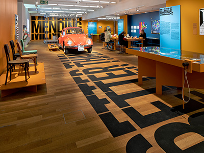 Einblick in die Ausstellung Repair Revolution